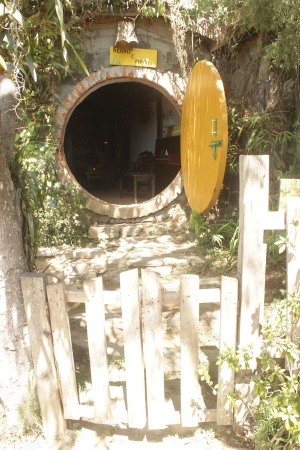 The Hobbit La Comarca Hotel Nueva San Salvador Luaran gambar